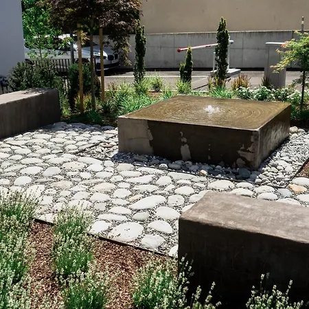 Loomz Living Self-check-in Апарт-отель Инсбрук