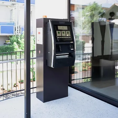 Loomz Living Self-check-in Апарт-отель Инсбрук