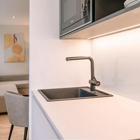 Loomz Living Self-check-in Инсбрук