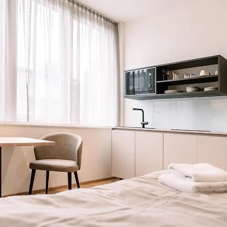 Апарт-отель Loomz Living Self-check-in