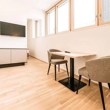 Loomz Living Self-check-in Aparthotel Innsbruck