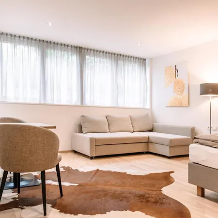 Loomz Living Self-check-in 4*