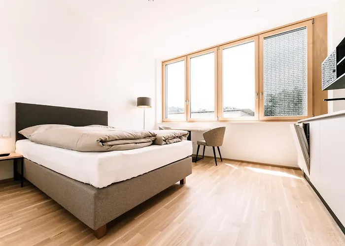 Loomz Living Self-check-in 4*