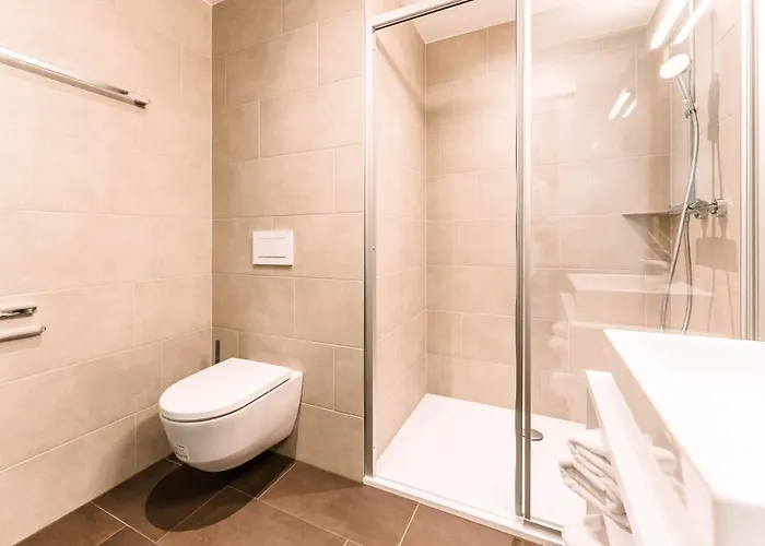 Loomz Living Self-check-in 公寓式酒店 4*