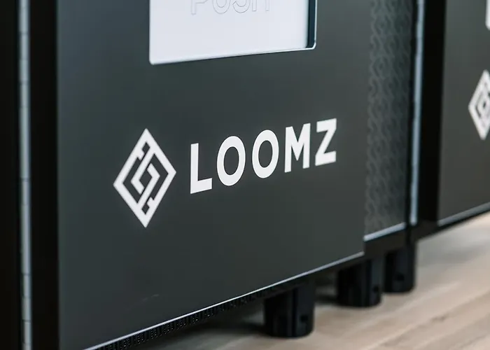 Loomz Living Self-check-in Aparthotel 4*