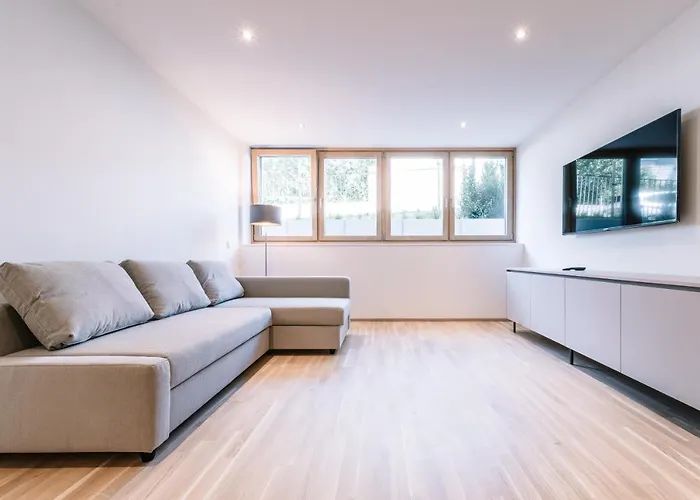 Loomz Living Self-check-in 因斯布鲁克