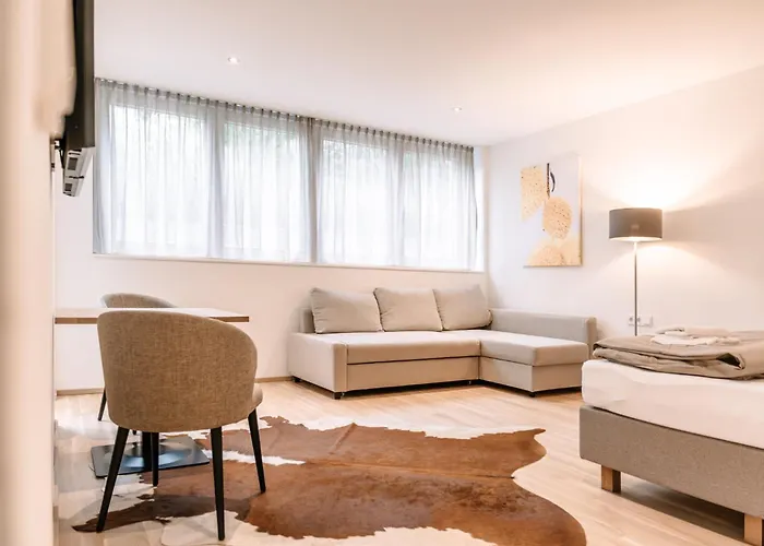 Loomz Living Self-check-in 4*